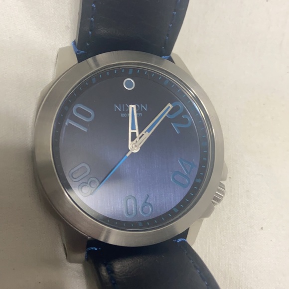 Nixon Watch - Picture 2 of 5